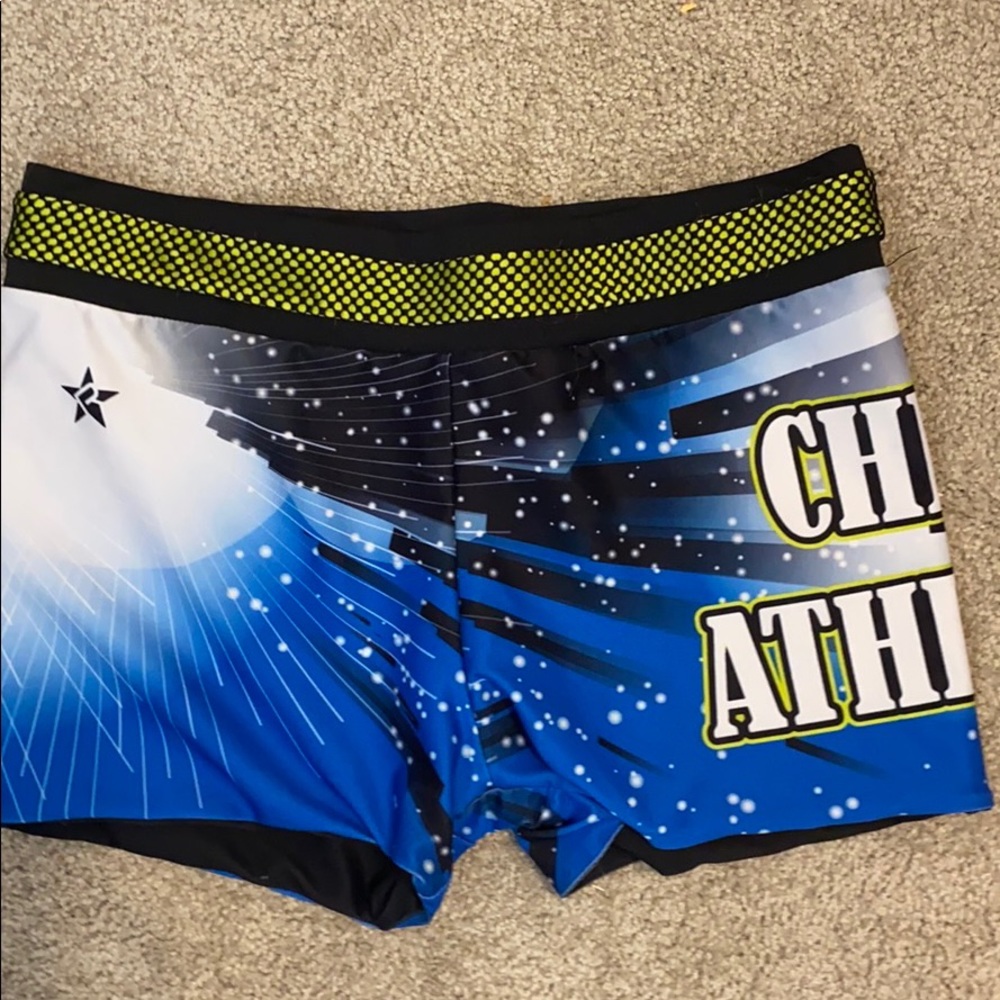 🎊2/$20🎊WOMENS SIZE M CA SHORTS
